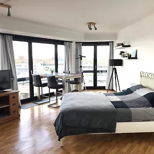Cosy, Modern Studio With An Awesome View Of Oostende